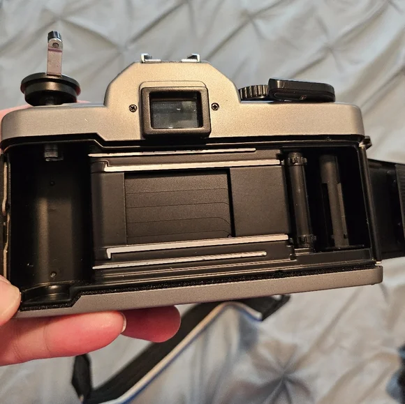 Used Vivitar v3800N Manual SLR 50mm Camera